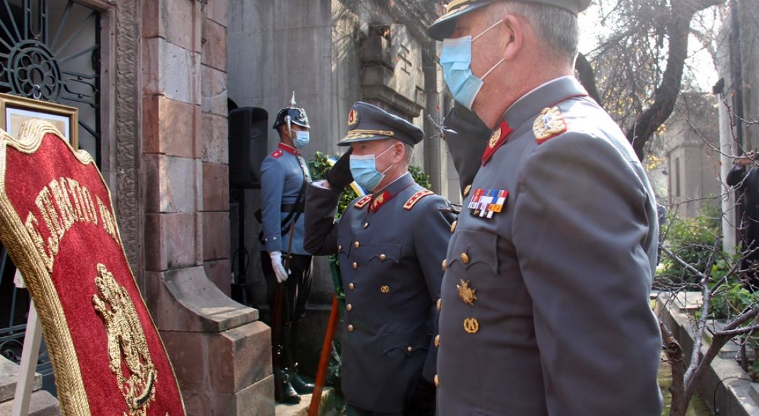 Ejército realizó homenaje al General de División Sofanor Parra