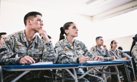 Ingresa a la Fuerza Aérea de Chile ¡Postula a la Escuela de Especialidades ahora!
