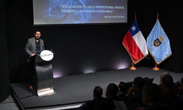 EXITOSO SEMINARIO DEL FUTURO AERONÁUTICO DE CHILE ORGANIZADO POR LA FUERZA AÉREA Y SOFOFA