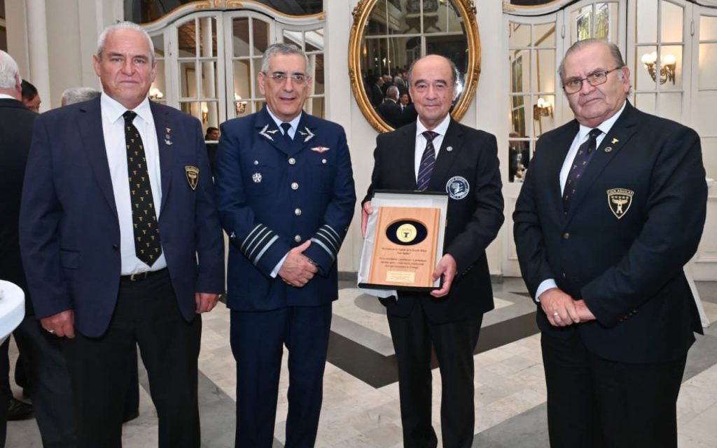 ANIVERSARIO Nº 42 DEL CENTRO DE EX CADETES Y OFICIALES DE LA FUERZA AÉREA DE CHILE “ÁGUILAS BLANCAS”