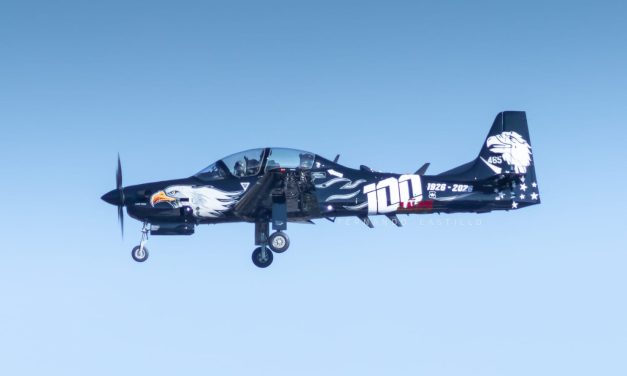 A-29 SUPER TUCANO CON UN ESPECIAL DISEÑO POR EL CENTENARIO DEL GRUPO DE AVIACIÓN N°1