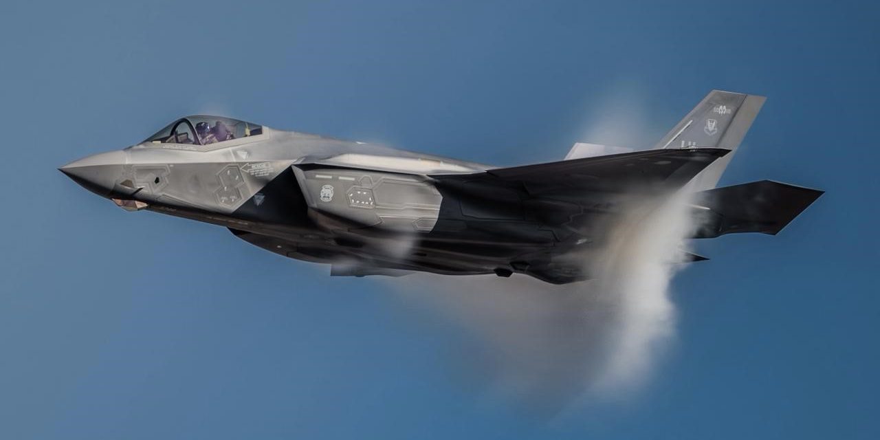 F-35A Demo Team de la USAF realiza vuelo de aprobación ante la DGAC para FIDAE 2026