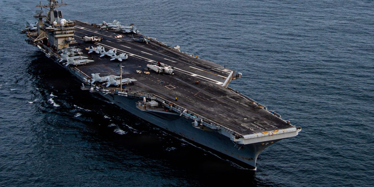 El portaaviones USS “Nimitz” arriba a Valparaíso en el marco de Southern Seas 2026